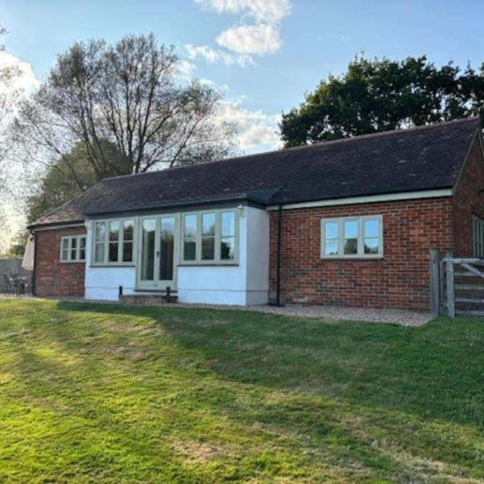 The Old Cricket Pavilion, Bodiam, East Sussex ภายนอก รูปภาพ